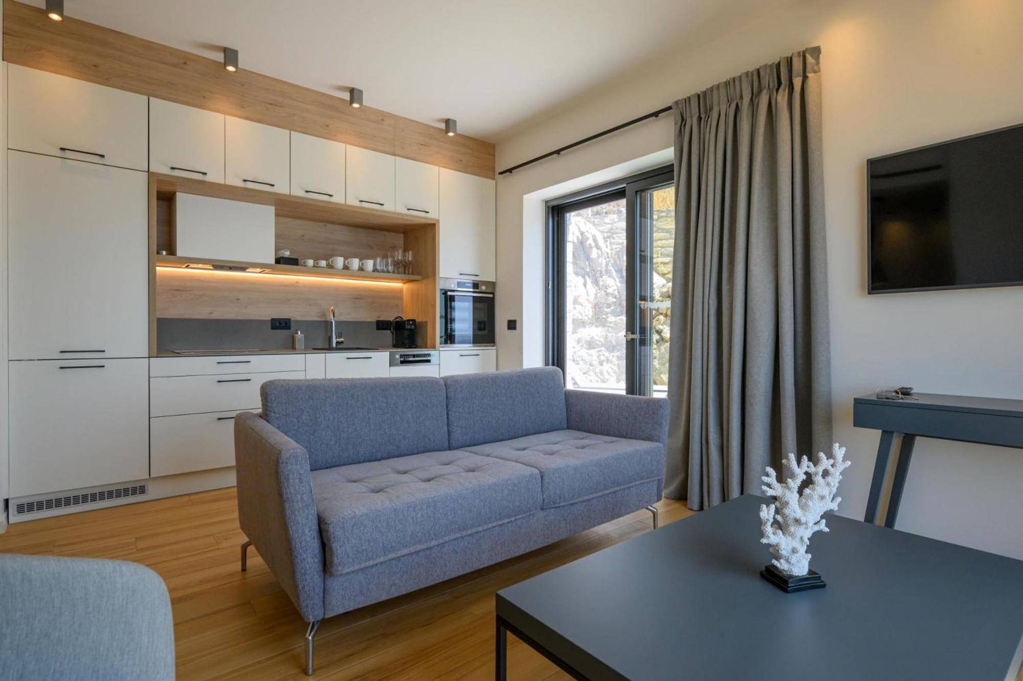 Mani Suites Agios Nikolaos  Exterior foto