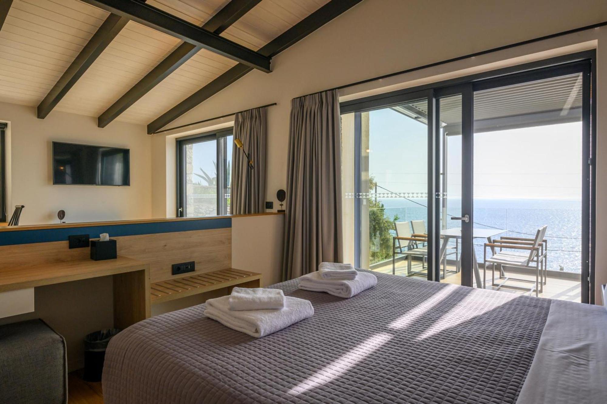 Mani Suites Agios Nikolaos  Exterior foto