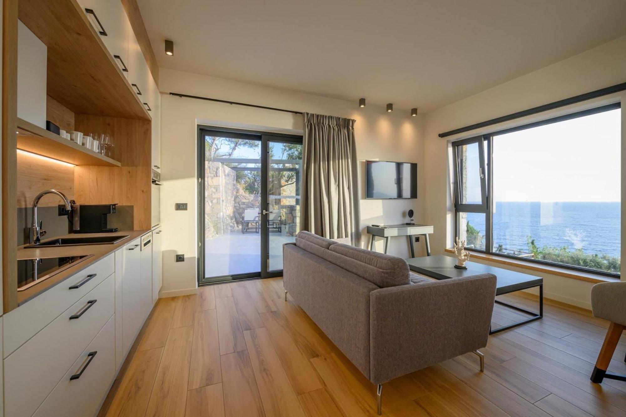 Mani Suites Agios Nikolaos  Exterior foto